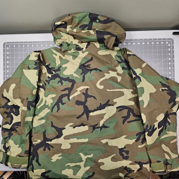 Parka Cold Weather M81 Camouflage Large Long USGI Military Rain Coat Jacket Army - Picture 13 of 16